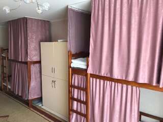 Хостелы Хостел Тундук Бишкек Кровать в общем 8-местном номере для мужчин и женщин-3
